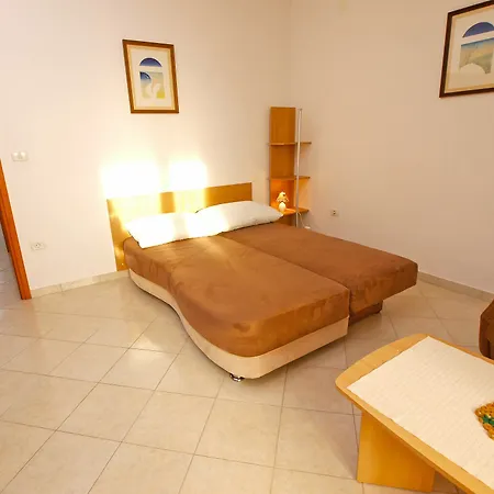 Apartment Fumica 954 Pula